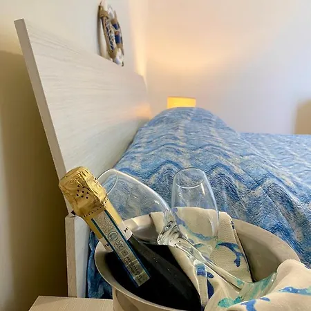 Bed & Breakfast Paradise 500m Dal Mare In Estate Servizio Navetta Per Centro