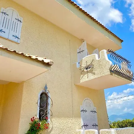 Paradise 500m Dal Mare In Estate Servizio Navetta Per Centro Nocleg ze śniadaniem Sperlonga