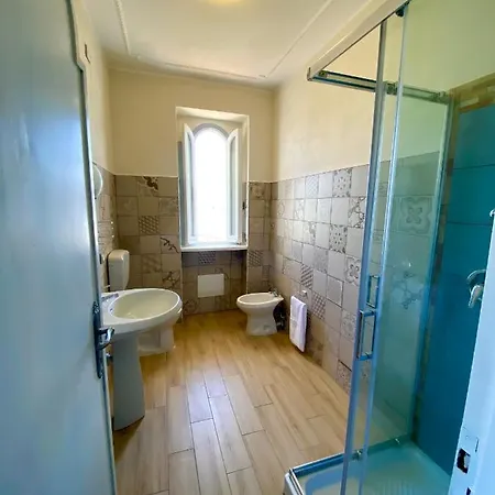 Bed & Breakfast Paradise 500m Dal Mare In Estate Servizio Navetta Per Centro *