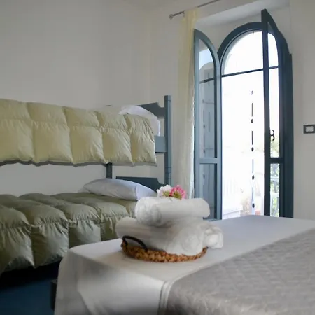 Paradise 500m Dal Mare In Estate Servizio Navetta Per Centro Bed & Breakfast Sperlonga